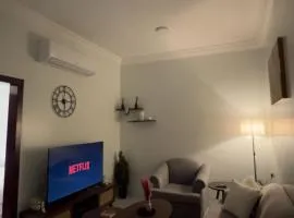 شقه انيقه وموقع مميز