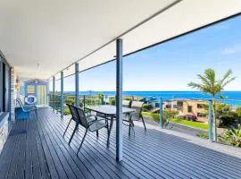 45 Hillside Cres Beach House