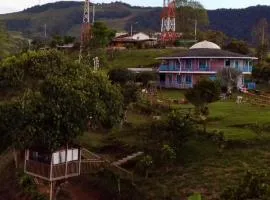 Casa en el árbol en Titiribi