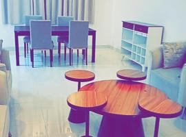 فيلا بغرفة نوم ومجلس ومسطح اخضر，位于阿可贺巴的酒店