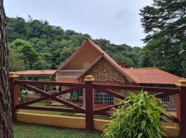 Villa Faris，位于Los Altos de Cerro Azul的酒店