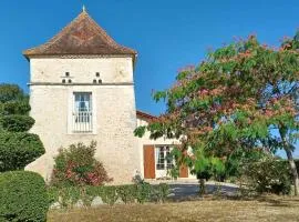 Gîte de charme 17ème s. avec jardin clos, proche forêt et Aubeterre, internet fibre, animaux OK - FR-1-653-42
