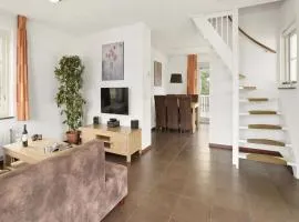 Bungalow by Water near Rotterdam