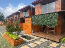 The Valley House Ci Dwi Resort
