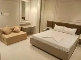 Swarn Hotel