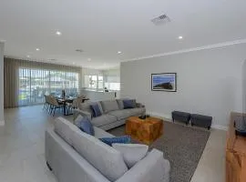 A Waterside Paradise Geographe's Hidden Oasis