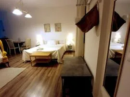 Cloud9Rest & Fly