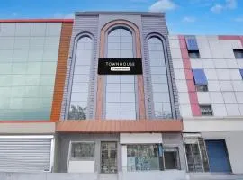 Super Townhouse Karol Bagh Formerly Hotel Unistar