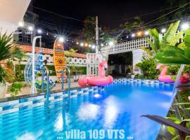 Villas HM Nguyên Căn Full Tiện Ích Cột Cờ Quảng Trường，位于头顿的酒店