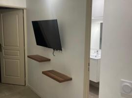 Appartement meublé，位于阿莱斯的酒店