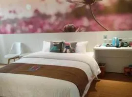Pai Hotel Yanjiao Tianyang Plaza
