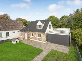 Cozy Home In Ebeltoft With Wifi