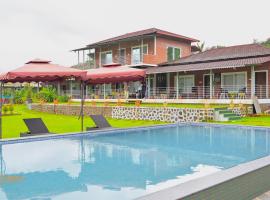 Euphoria Farmstay Pure Veg，位于Āmbavna的酒店