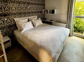 Hôtel Restaurant LE BRENNUS，位于朗贡的酒店