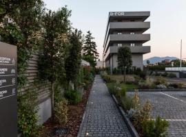 Bfor Hotel，位于诺拉的酒店