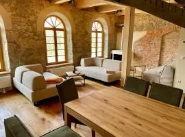 HexenburgbeiDresden 4 Zimmer Architektengaleriewohnung mit Whirlwanne, Kamin und Balkon - Nähe Sächsische Schweiz