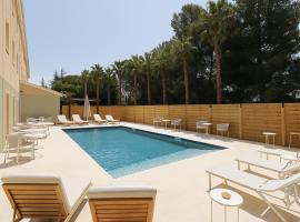 Logis Hôtel de Port d'Alon - St Cyr sur Mer，位于滨海圣西尔的酒店