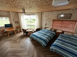 HB2B 8 minutes by car from Odawara Station 3 mins walk to port Hawaiian 小田原駅車で8分