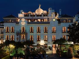 Hotel El Pilar Andalucia，位于埃斯特波纳的酒店