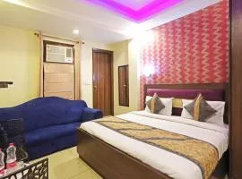 Hotel Tom -- Near Nizamuddin Railway Station