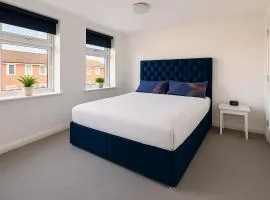 Bright and Spacious King & Double Rooms, Free Private Parking, Close to Heathrow