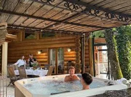 CHALET EN RONDINS AVEC SPA - 5 personnes