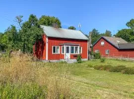 2 Bedroom Stunning Home In Habbestorp