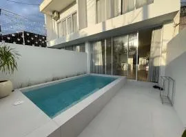Dreamland 1BR Villa with Private Pool 3 min Walk to Beach, Pecatu