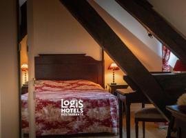 Logis Hôtel L'Orée des Charmes et son restaurant L'évYdenCe，位于Blaisy-Bas的酒店