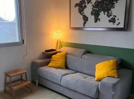 Studio lumineux à 2 min à pied de la plage