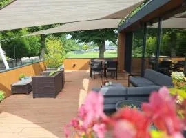 B&B Vierlingsbeek, Appartement en tuin-chalets
