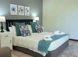 Suite 14- Deja' Blu Bed and Breakfast- East London