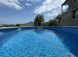 Tesaran Stepanavan Guest House, Apart Hotel，位于斯捷潘纳万的酒店