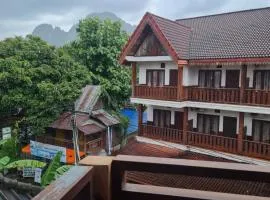 Vang vieng Queens Hotel