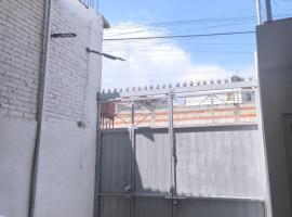 Adelita，位于阿特利斯科的自助式住宿