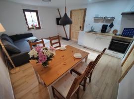 Wustermark Ferienwohnung Unterkunft Dorfanger 8，位于武斯特马克的酒店