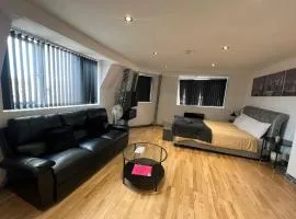 Stylish Cozy 5-Apartments - Birmingham Central
