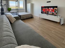 Fresh apartment, self check-in, high-speed WiFi, AC，位于Comrat的酒店