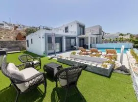 3 Bedroom-Ocean View Villa with Private Pool-Yalikavak-Bodrum