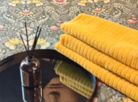 Katowice Spa Haven Jacuzzi i Sauna，位于卡托维兹的酒店