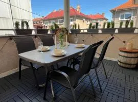 Central Terrace Apartment