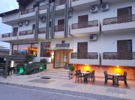 Hotel Prigipikon Suites and sofites，位于卢特拉伊帕蒂斯的酒店