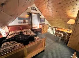Rustic Retreat 3 Min Walk From Main St Plymouth