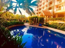 Lovely 3 bedroom condo with amenities