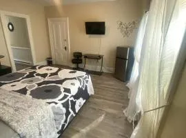 Private bedroom 9
