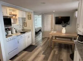 The Lighthouse - Perfect Location Near Beach