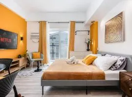 Stylish Condo Near Airport- Poolview Amani Grand