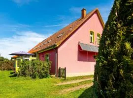 Apartment in Altentreptow with Garden
