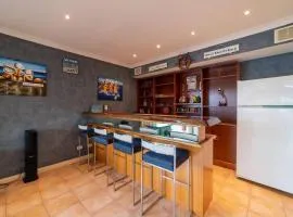 Funland, Family Home On The Canals Mandurah