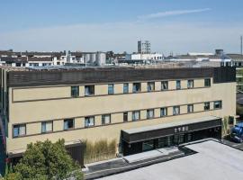 全季酒店（上海青浦朱家角地铁站店），位于青浦的酒店